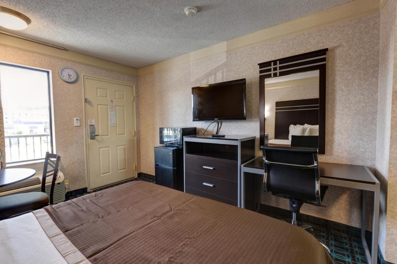 Deluxe Inn - Fayetteville I-95 المظهر الخارجي الصورة