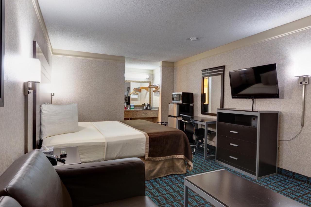 Deluxe Inn - Fayetteville I-95 المظهر الخارجي الصورة