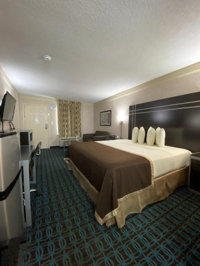 Deluxe Inn - Fayetteville I-95 المظهر الخارجي الصورة
