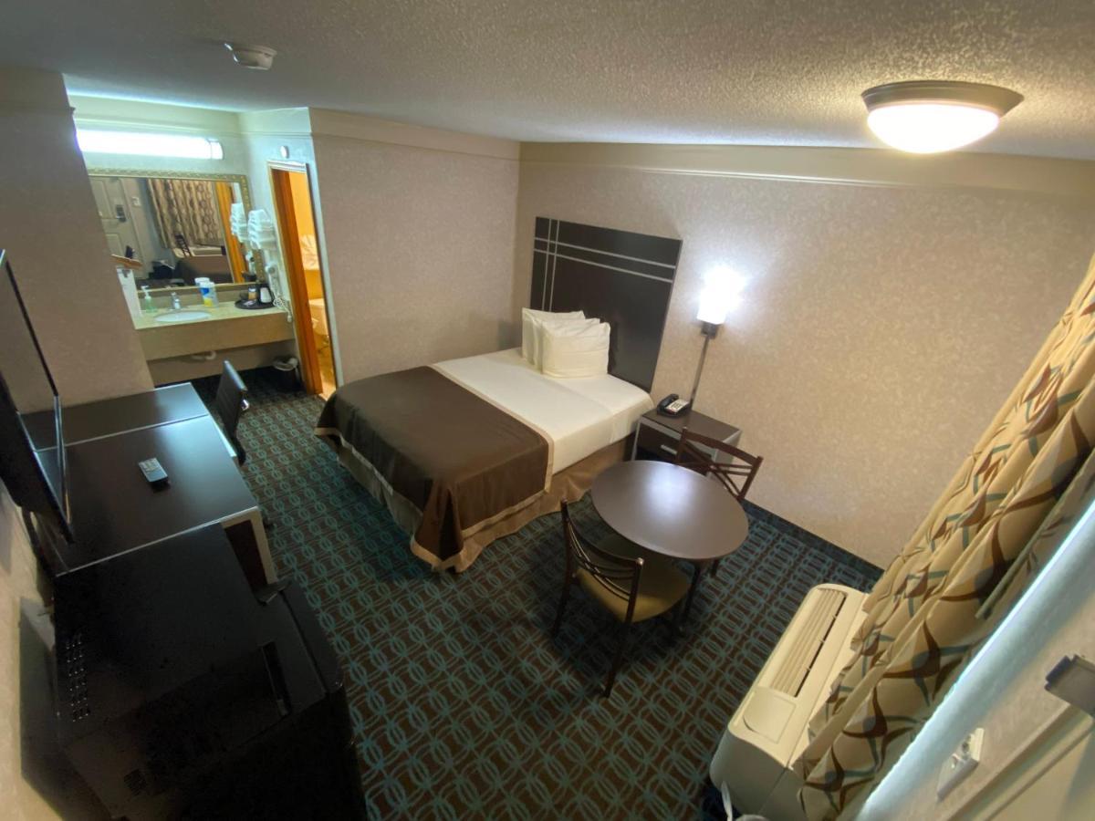 Deluxe Inn - Fayetteville I-95 المظهر الخارجي الصورة
