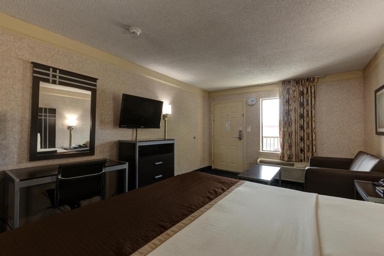 Deluxe Inn - Fayetteville I-95 المظهر الخارجي الصورة