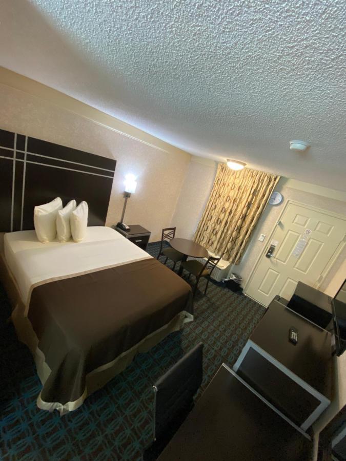 Deluxe Inn - Fayetteville I-95 المظهر الخارجي الصورة