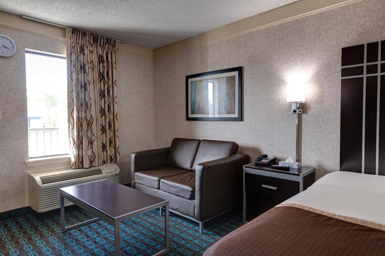 Deluxe Inn - Fayetteville I-95 المظهر الخارجي الصورة