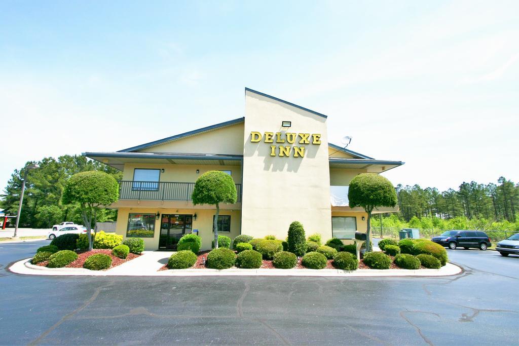 Deluxe Inn - Fayetteville I-95 المظهر الخارجي الصورة